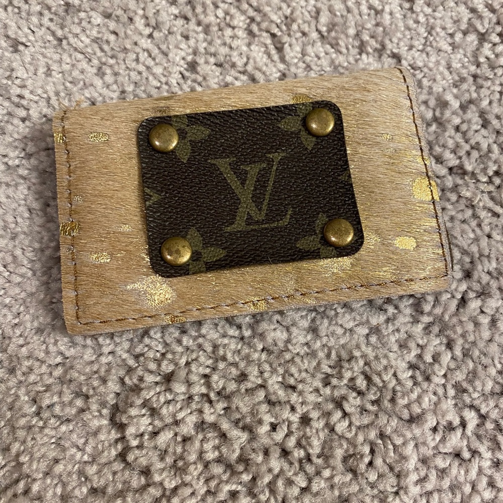 LV card holder